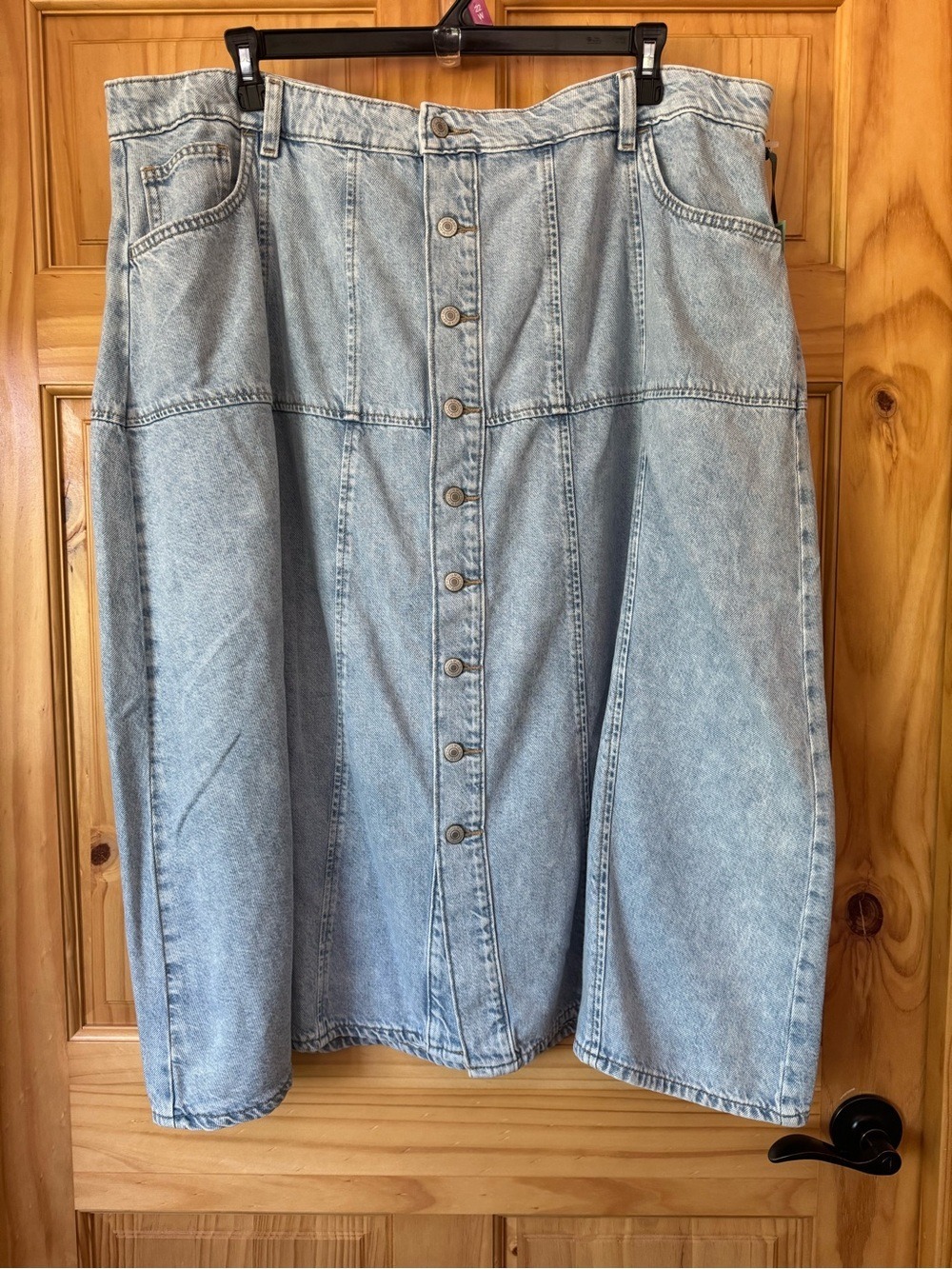 Terra & Sky Faded Blue Button-Front Denim Midi Skirt size 20W - Picture 5 of 10